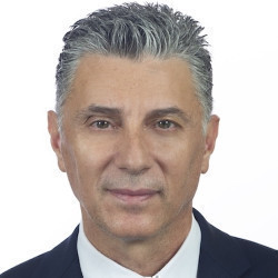 Βαγγέλης Καζάκης